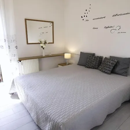 아파트 Lido Ai Cappuccini 페스키에라델가르다